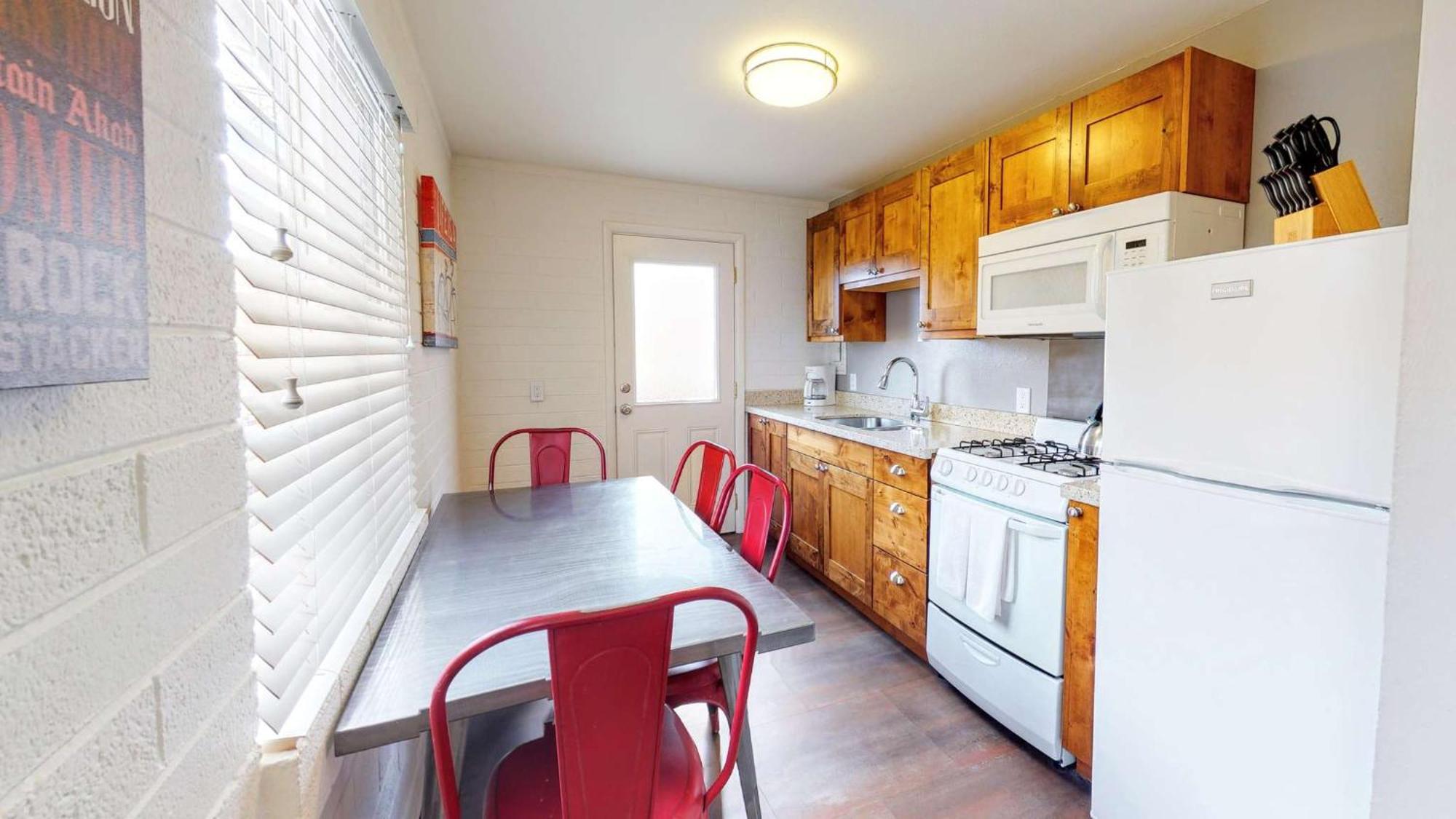 Downtown Cozy Home Base - Purple Sage 7 Moab Bagian luar foto